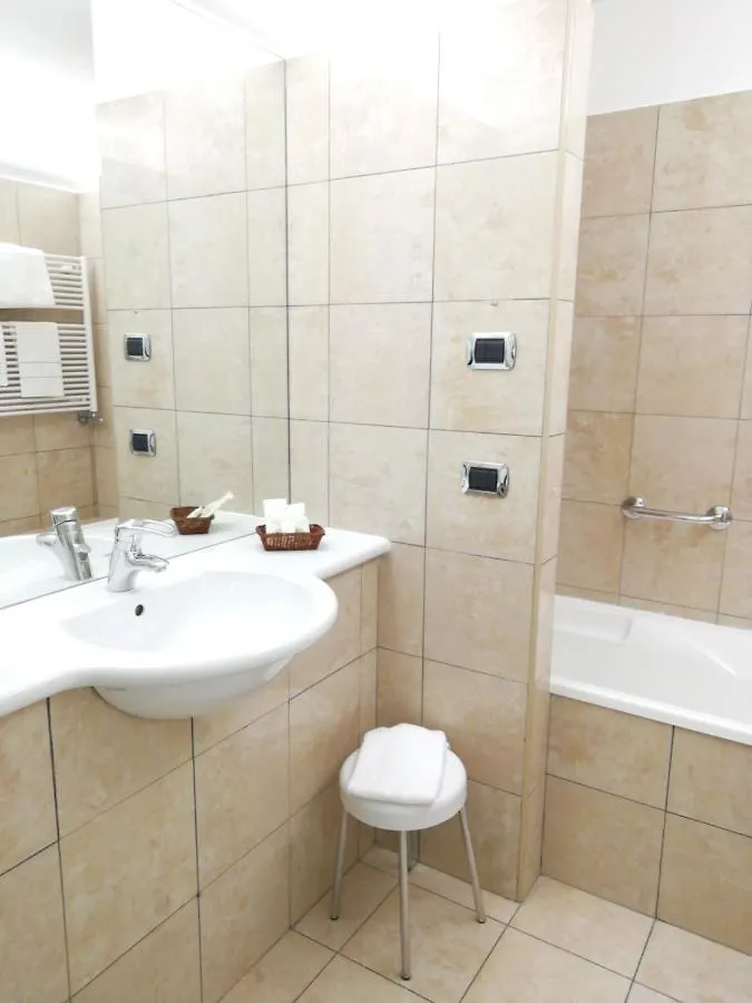 Delta Hotel Apartments San Donato Milanese 3*,  Itália