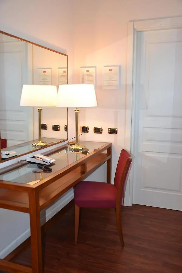 ***  Delta Hotel Apartments San Donato Milanese Itália