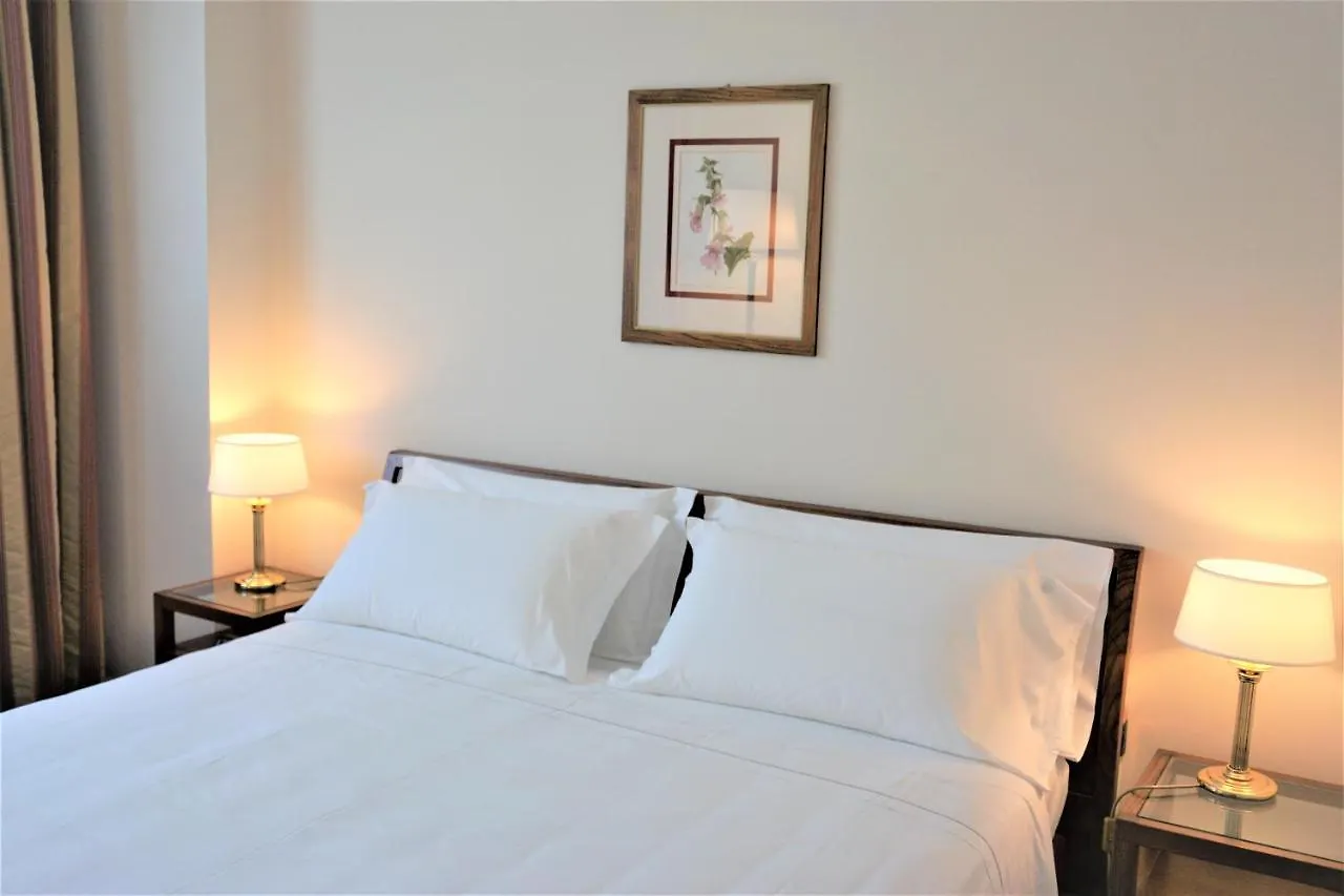 Delta Hotel Apartments San Donato Milanese 3*,